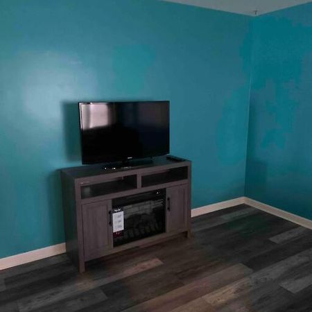 Remodeled House Minutes To Falls Attractions Villa ไนแอการาฟอลส์ ภายนอก รูปภาพ