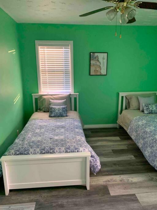 Remodeled House Minutes To Falls Attractions Villa ไนแอการาฟอลส์ ภายนอก รูปภาพ