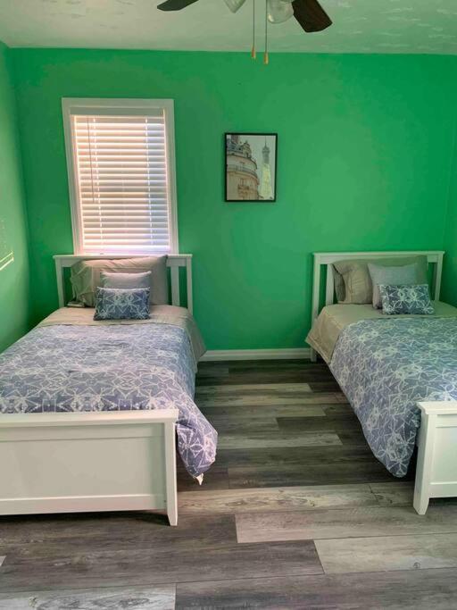 Remodeled House Minutes To Falls Attractions Villa ไนแอการาฟอลส์ ภายนอก รูปภาพ